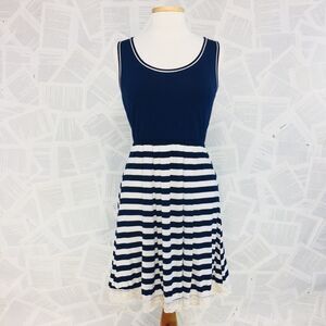 Abercrombie Ezra Jersey Knit Navy Striped Dress M